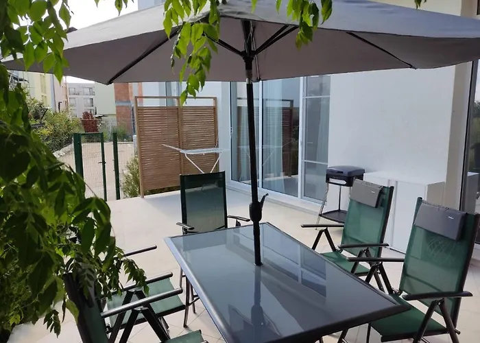 Апартамент Brisas Garden