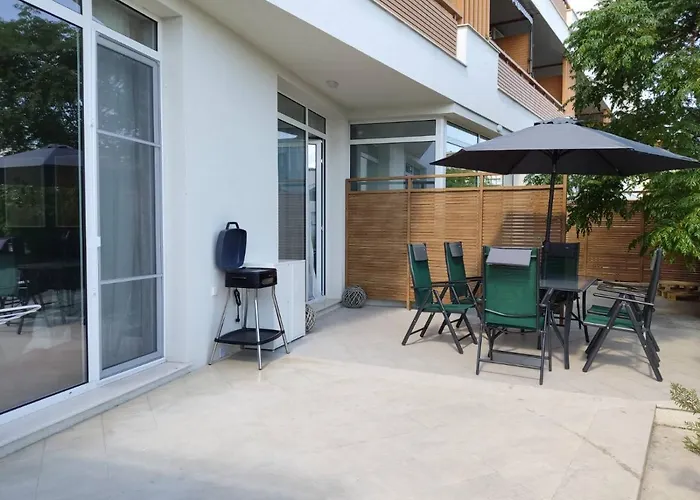 Brisas Garden Апартамент Бургас